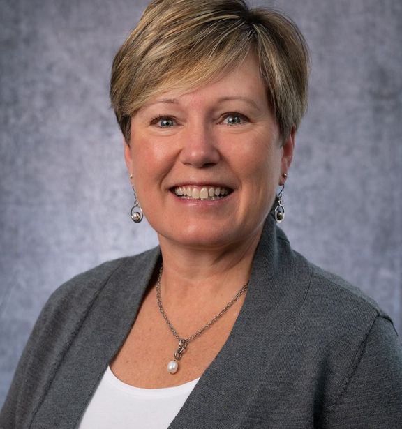 Headshot of Donna Duff, Masonicare Senior Director of Finance and Controller