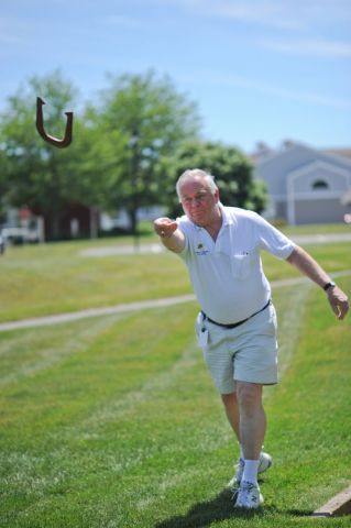 Play horseshoes with your neighbors