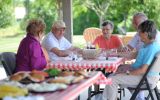 21_residents_enjoying_picnic.jpg