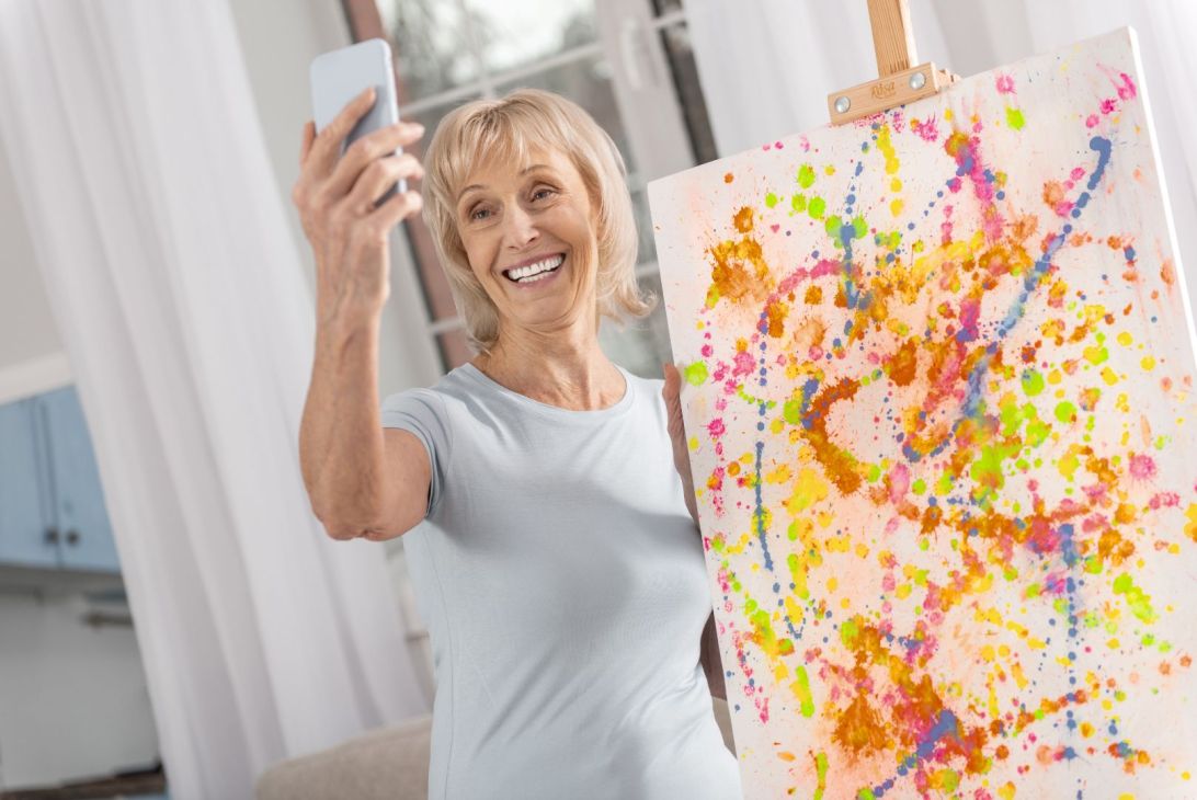 woman_selfie_artwork.jpeg