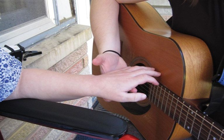 Strolling Musicians at MHC